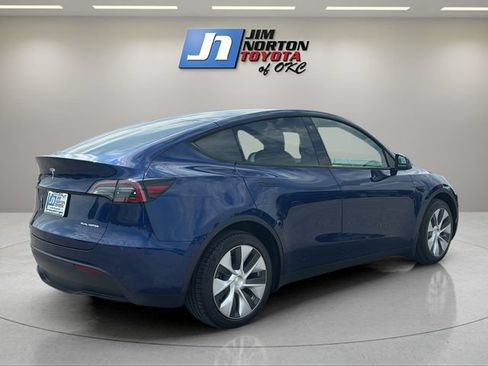 Used 2023 Tesla Model Y Long Range AWD/4WD image 5