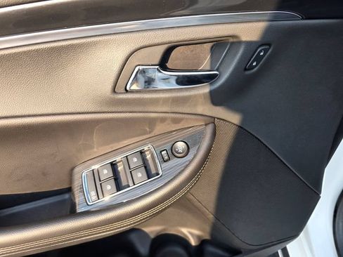Used 2020 Chevrolet Impala LT w/ LT Convenience Package FWD image 15