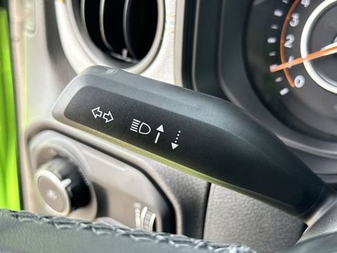 Used 2025 Jeep Wrangler Willys image 34