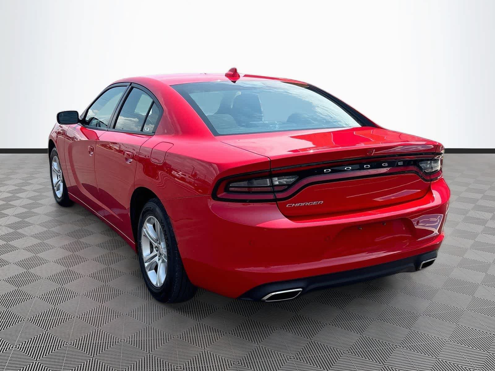 Used 2023 Dodge Charger SXT RWD image 7