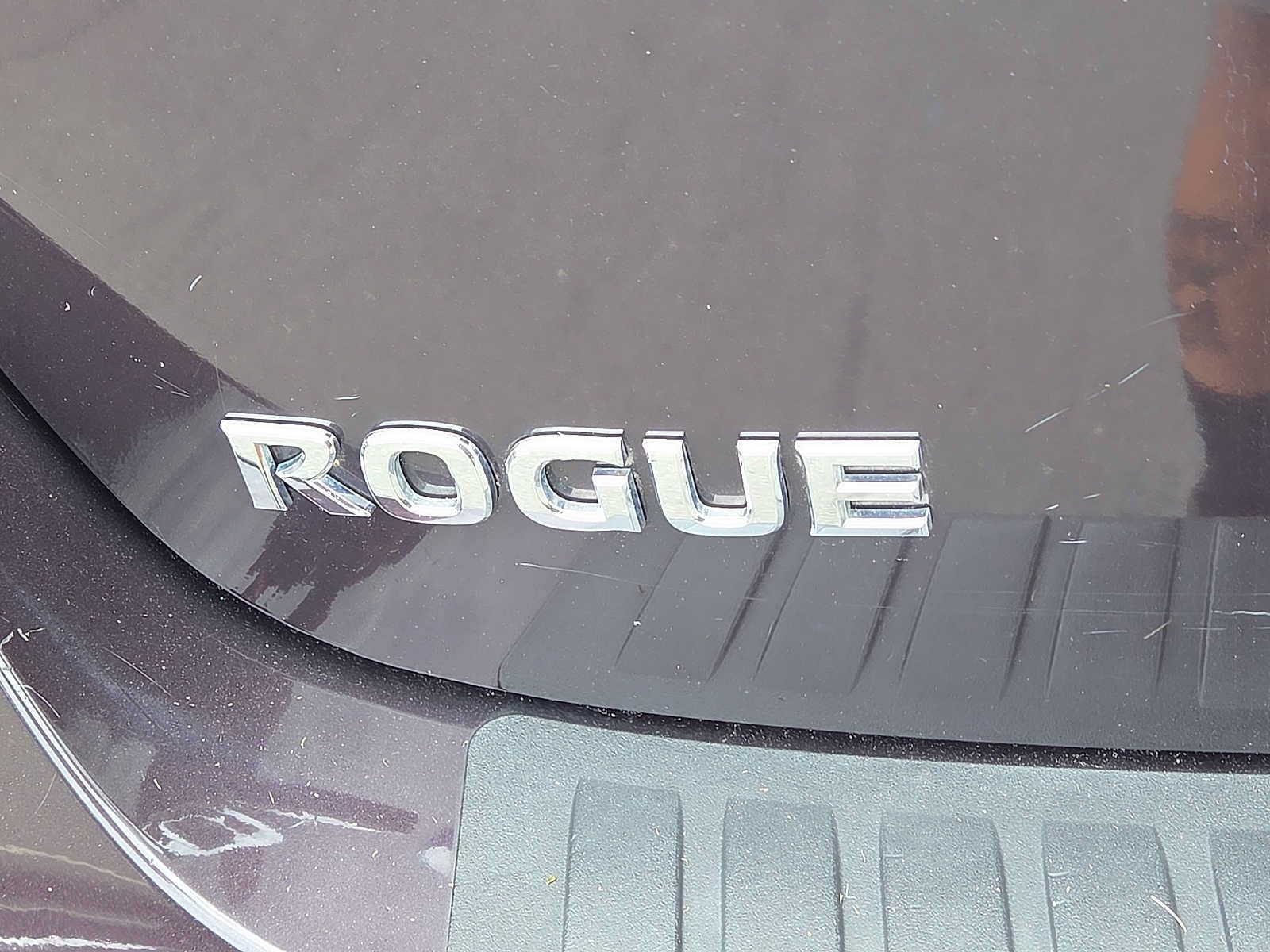 Used 2013 Nissan Rogue SV AWD/4WD image 27