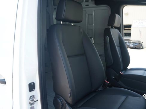 Used 2025 Mercedes-Benz Sprinter 2500 image 26