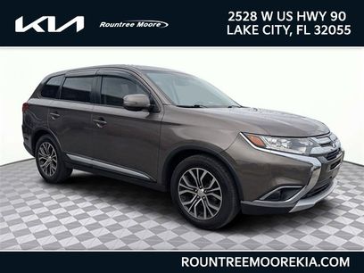 Used 2017 Mitsubishi Outlander SE
