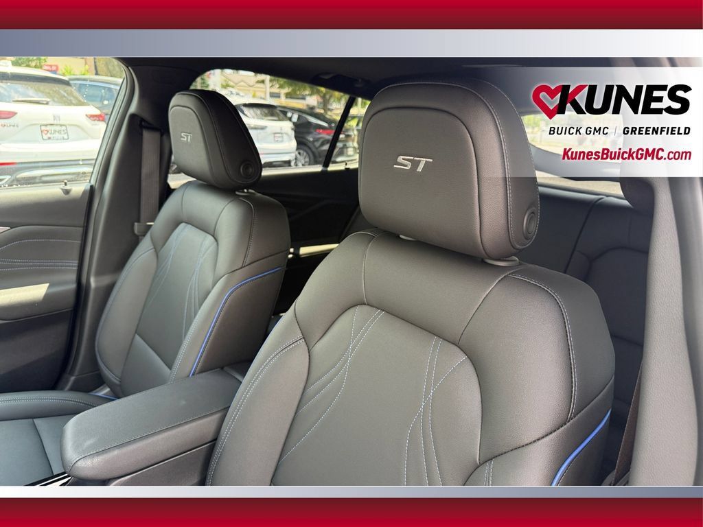 New 2026 Buick Envista Sport Touring w/ Convenience I Package FWD image 38