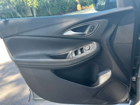 Used 2025 Buick Encore GX Preferred image 18