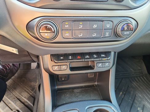 Used 2022 Chevrolet Colorado Z71 image 33