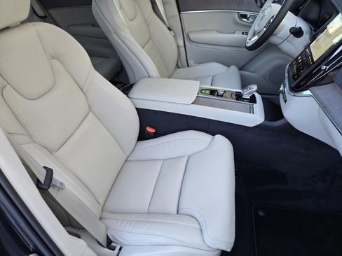 New 2026 Volvo XC90 T8 Ultra w/ Protection Package Premier image 11