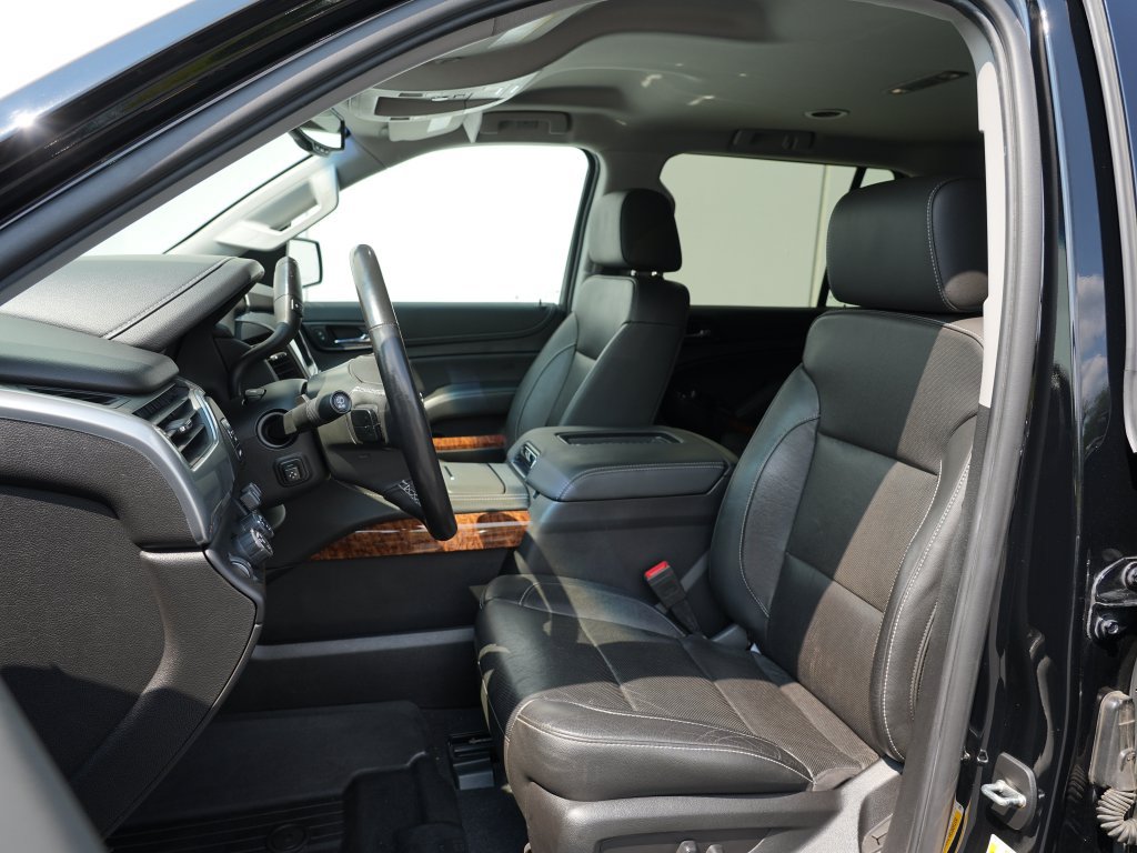 Certified 2020 Chevrolet Suburban Premier w/ RST 6.2L Performance Edition AWD/4WD image 13