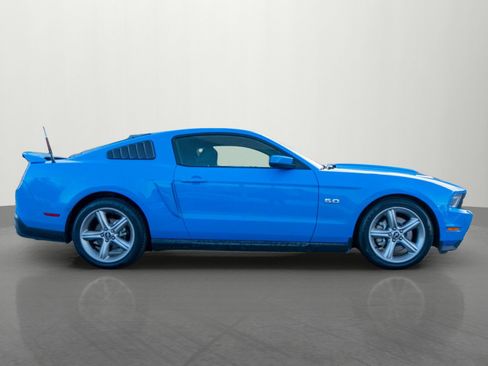 Used 2011 Ford Mustang GT w/ GT Accessory Pkg image 6