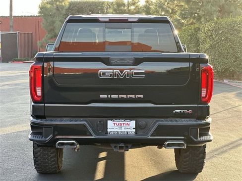 Used 2020 GMC Sierra 1500 AT4 w/ AT4 Premium Package image 5