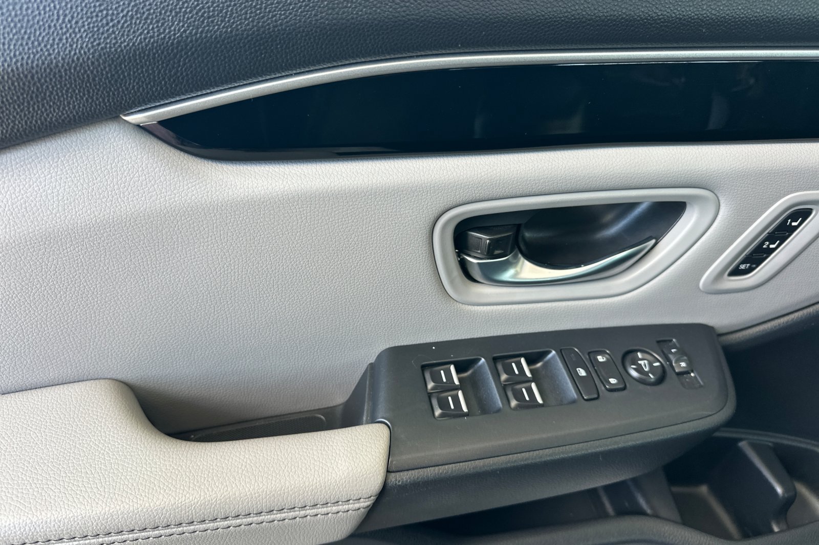 Used 2024 Honda Pilot EX-L image 11