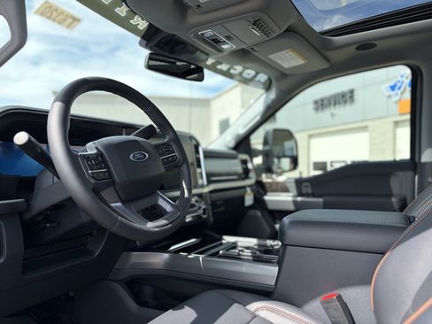 New 2026 Ford F250 Lariat w/ Black Appearance Package AWD/4WD image 23