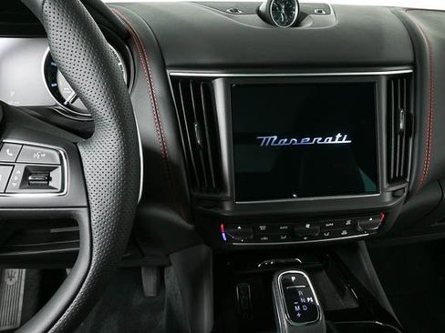 New 2024 Maserati Levante GT Ultima image 13