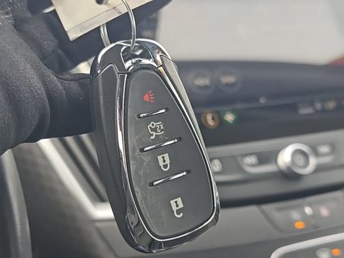 Used 2022 Chevrolet Malibu RS image 40