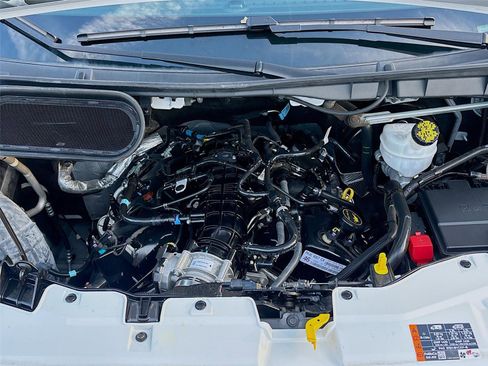 Used 2023 Ford Transit 350 XLT image 32