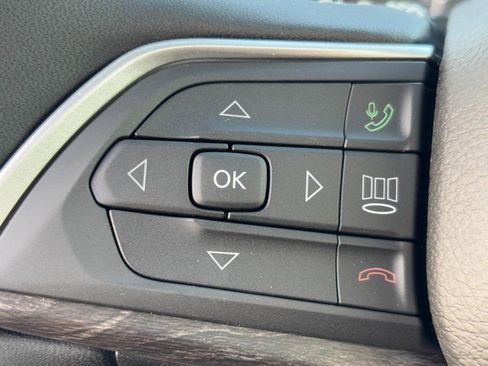 New 2025 Jeep Grand Cherokee L Limited image 16