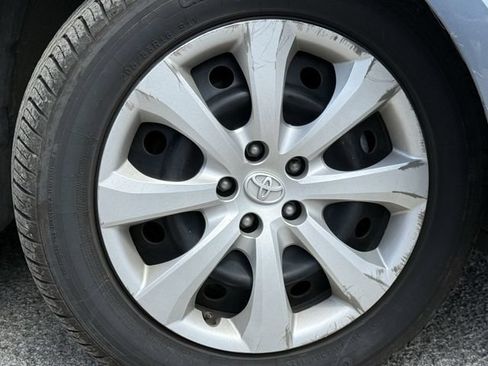 Used 2024 Toyota Corolla LE FWD image 10