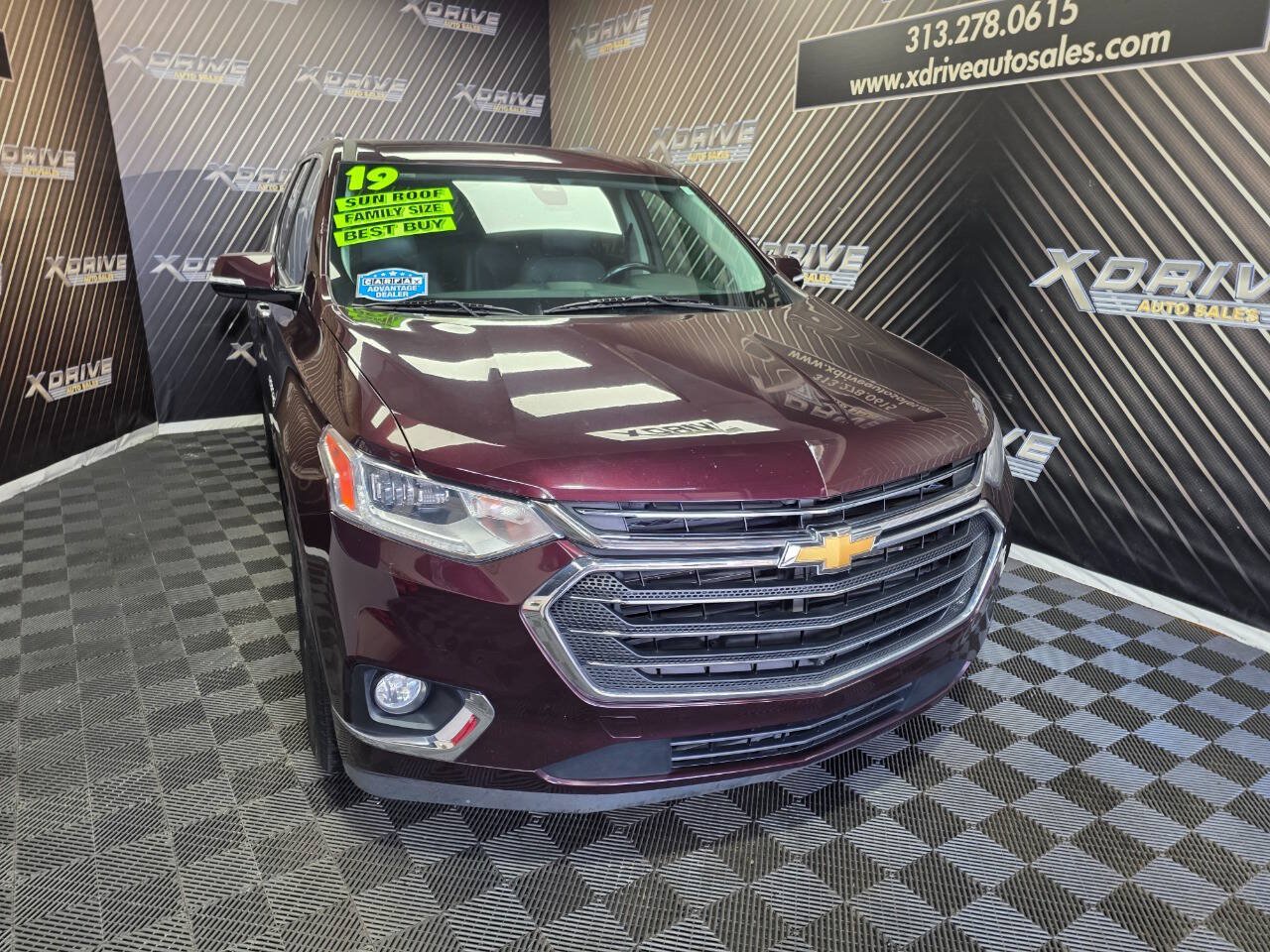 Used 2019 Chevrolet Traverse Premier w/ Driver Confidence II Package FWD image 5
