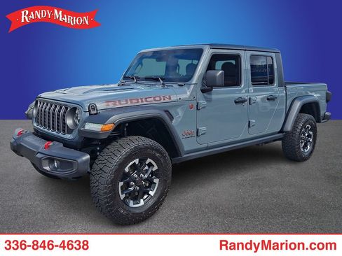 Used 2026 Jeep Gladiator Rubicon AWD/4WD image 1