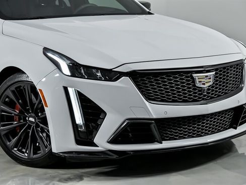 Used 2023 Cadillac CT5 V Blackwing w/ Driver Assist Package RWD image 3