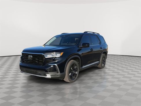 New 2025 Honda Pilot Touring image 4