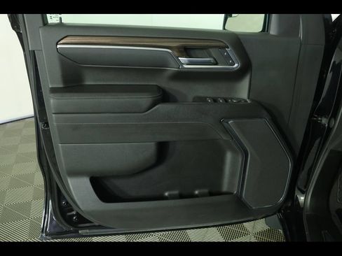 Used 2023 Chevrolet Silverado 1500 LT AWD/4WD image 23