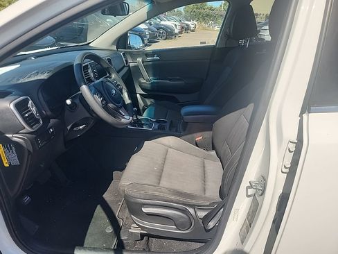 Used 2019 Kia Sportage LX FWD image 18