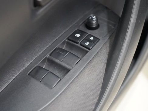 Used 2025 Toyota Corolla LE image 20