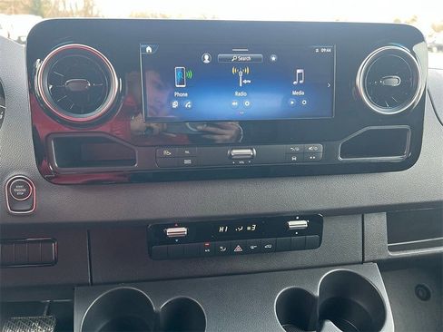 New 2025 Mercedes-Benz Sprinter 2500 image 17