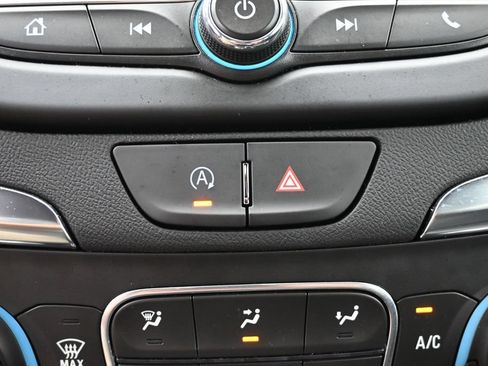 Used 2024 Chevrolet Equinox LT w/ LPO, Floor Liner Package FWD image 13