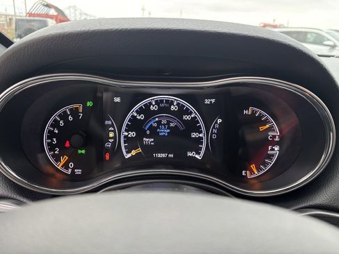 Used 2022 Jeep Grand Cherokee Laredo X image 14