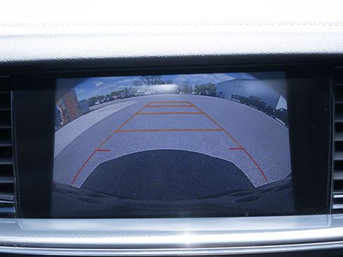 Used 2018 Buick Regal Preferred w/ Sights and Sounds Package FWD image 4
