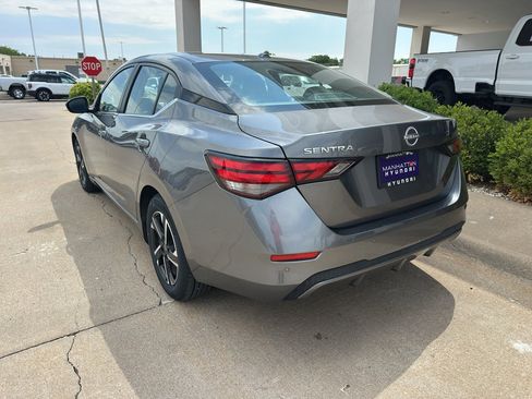 Used 2025 Nissan Sentra SV FWD image 6