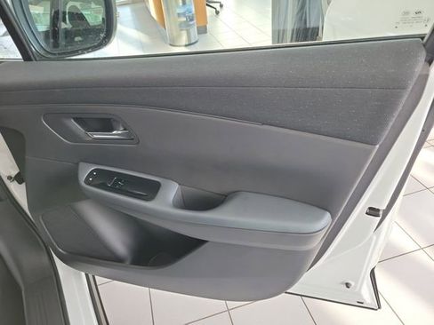 New 2026 Nissan Leaf SV+ FWD image 31
