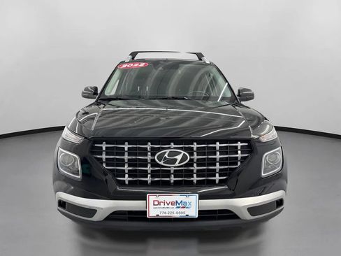 Used 2022 Hyundai Venue SEL image 2