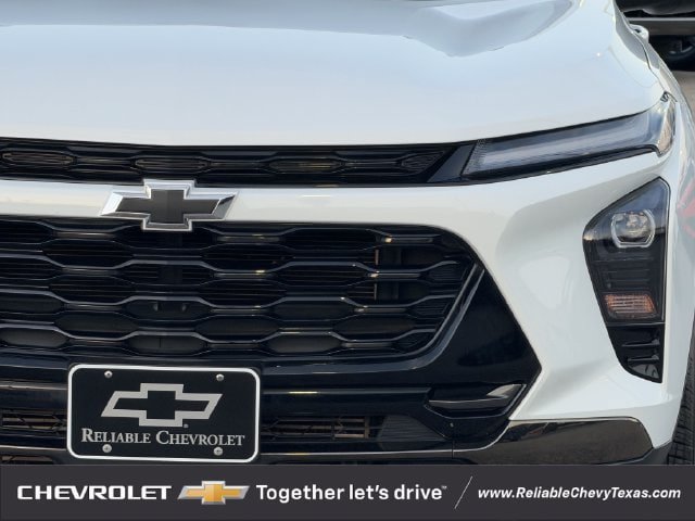 Used 2024 Chevrolet Trax ACTIV w/ Driver Confidence Package FWD image 4