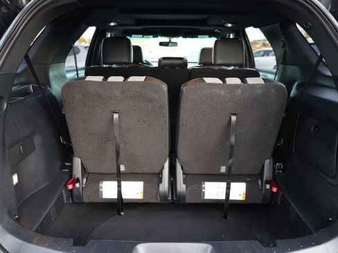 Used 2017 Ford Explorer XLT w/ Equipment Group 202A image 13