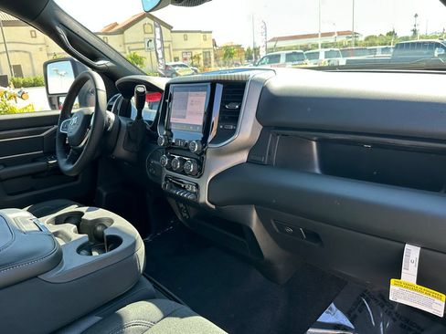 New 2026 RAM 2500 Big Horn AWD/4WD image 43