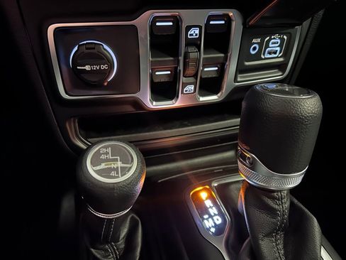 New 2026 Jeep Gladiator Sport image 16