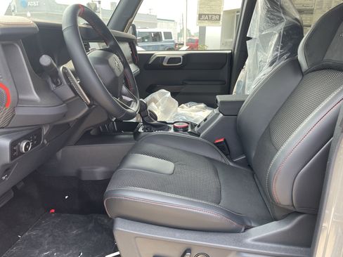 New 2025 Ford Bronco Raptor image 11