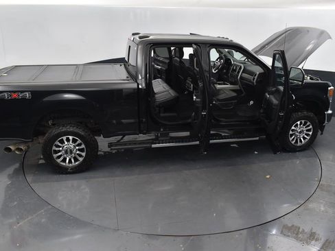 Certified 2020 Ford F350 Lariat w/ Lariat Value Package image 47