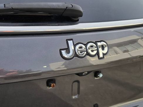 Used 2019 Jeep Compass Limited AWD/4WD image 10