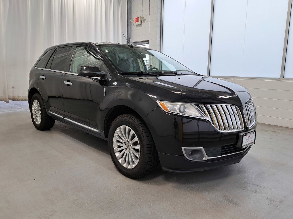 Used 2015 Lincoln MKX AWD image 4