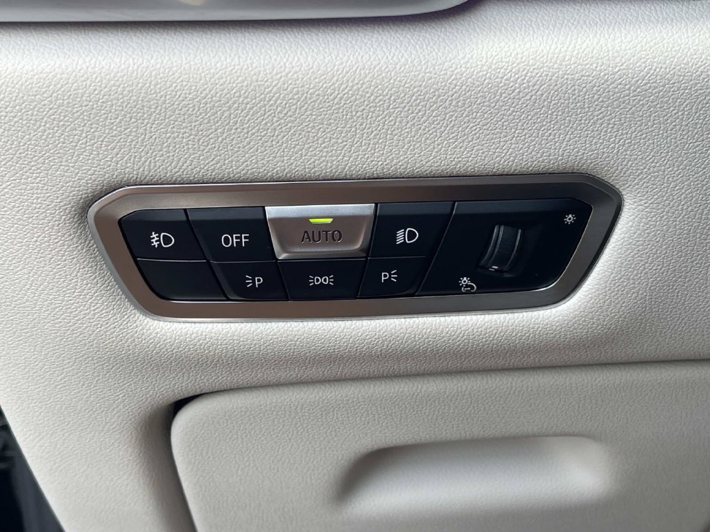 Used 2020 BMW X5 xDrive40i AWD/4WD image 39