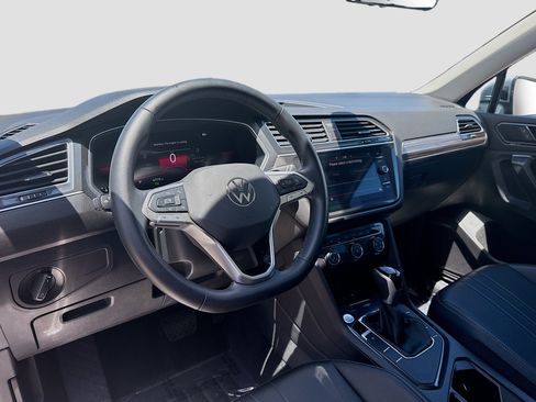 Used 2024 Volkswagen Tiguan Wolfsburg Edition FWD image 9
