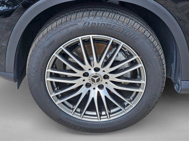 Used 2023 Mercedes-Benz GLC 300 image 23