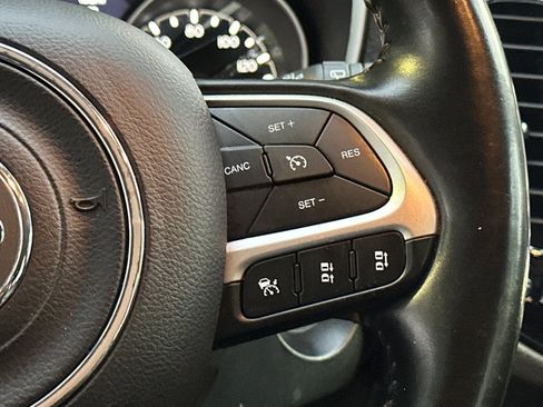 Used 2021 Jeep Compass Limited image 25