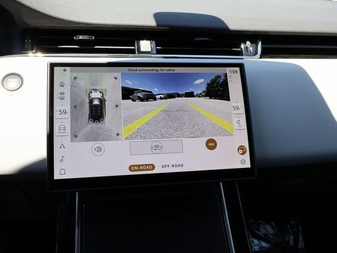 New 2026 Land Rover Range Rover Evoque Dynamic SE image 25