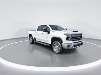Used 2024 Chevrolet Silverado 2500 LTZ w/ LTZ Convenience Package AWD/4WD video 2