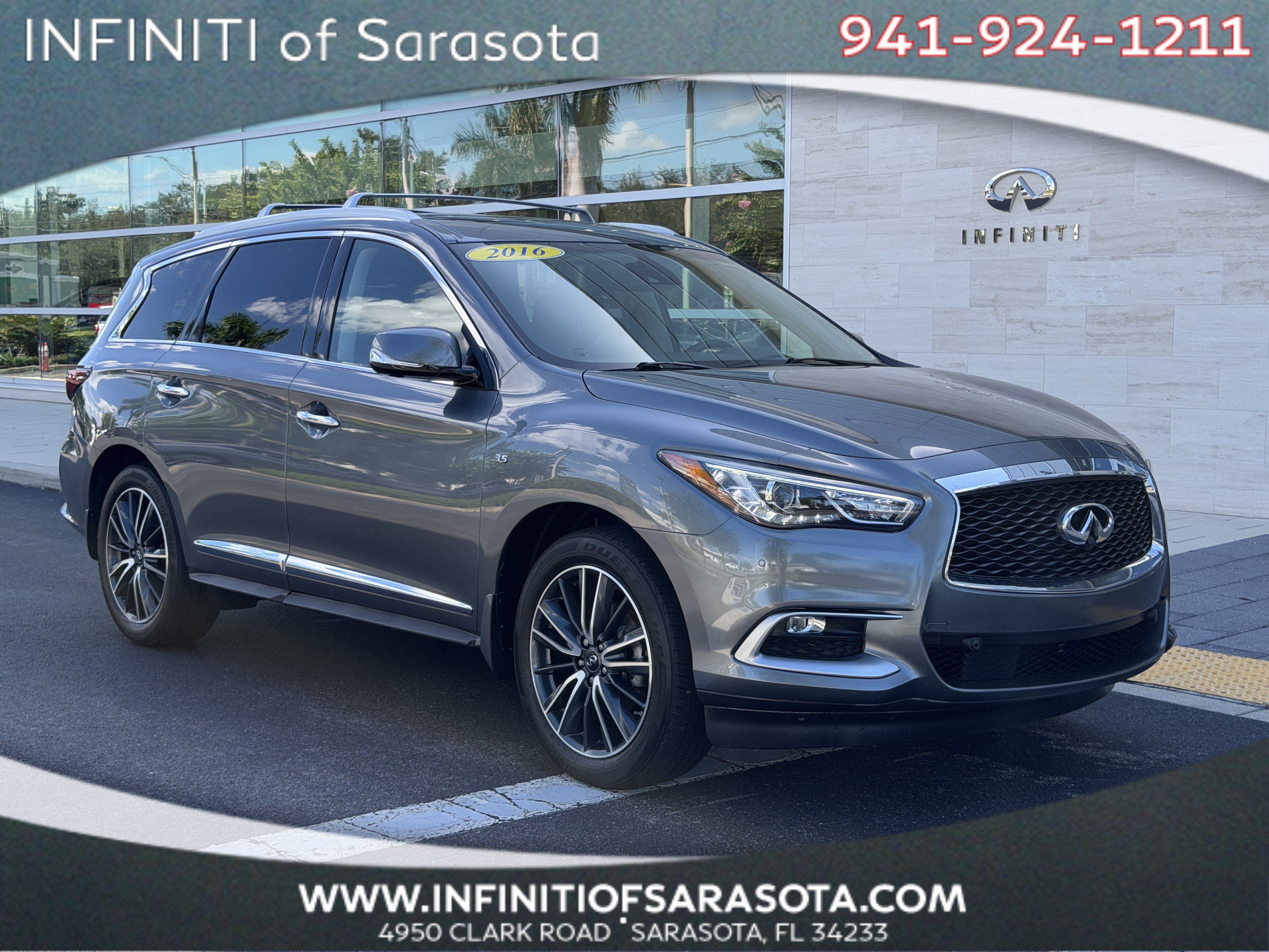 Used 2016 INFINITI QX60 FWD w/ Deluxe Technology Package image 1